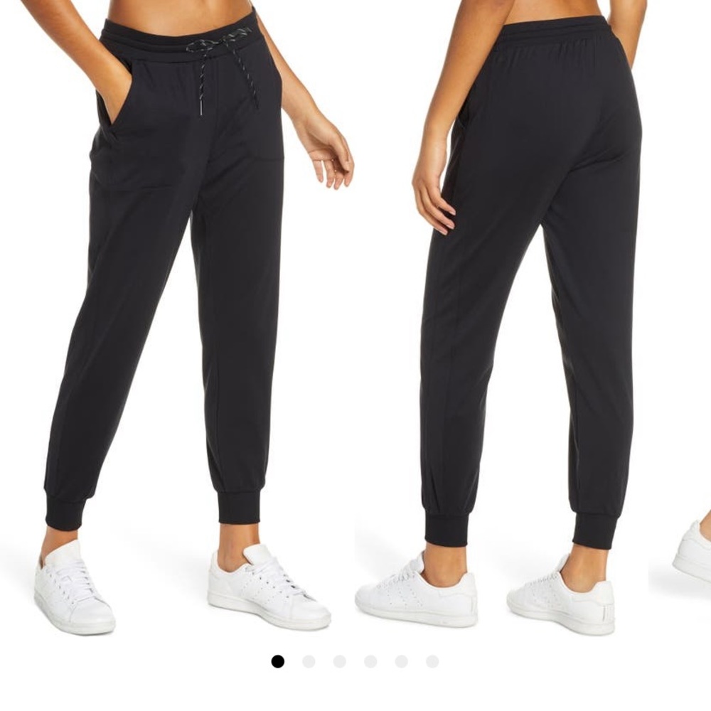 Zella Live In Pocket Joggers